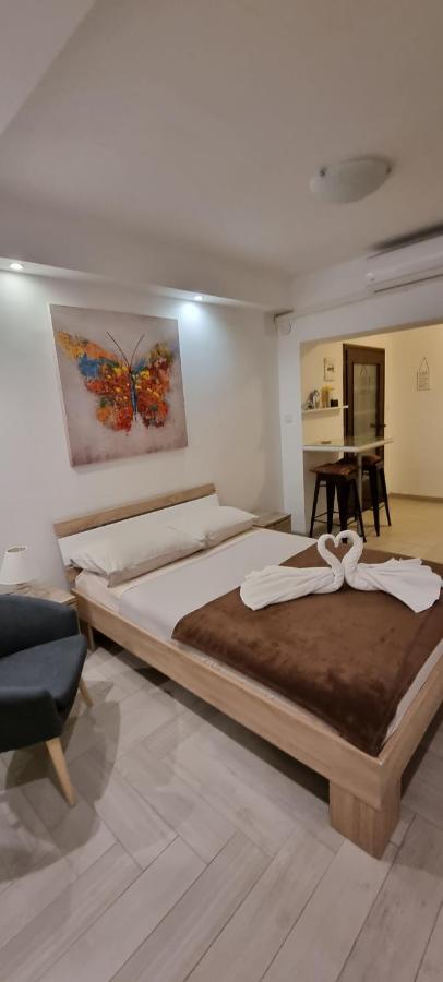 Apartmani Tatic Štinjan Exteriör bild