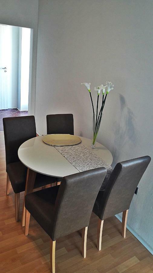Apartmani Tatic Štinjan Exteriör bild